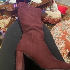Beautiful burgundy boots by Jones New York size 8 1/2 new bought in the ‘80’s